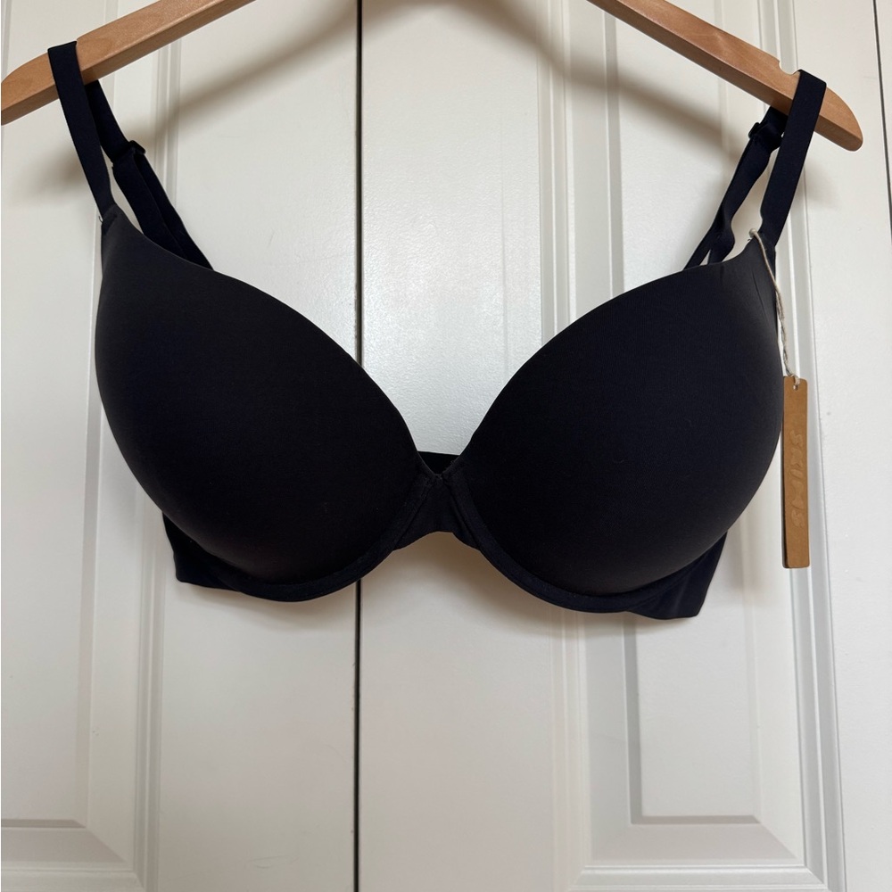 Skims NWT Fits Everybody Push Up Bra